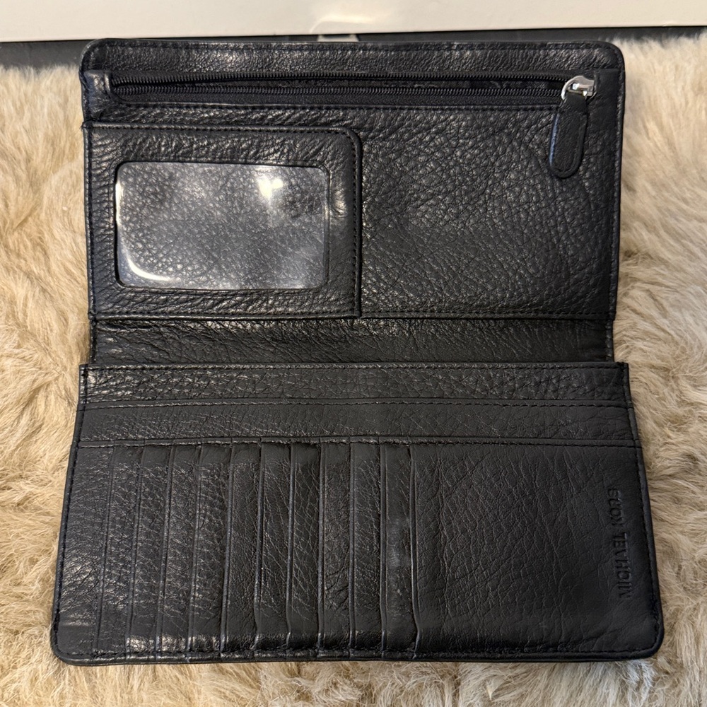 Michael Kors Black Wallet with Silver Hardware - Picture 4 of 6